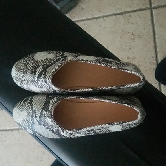 Shoes - Picture 3 of 3